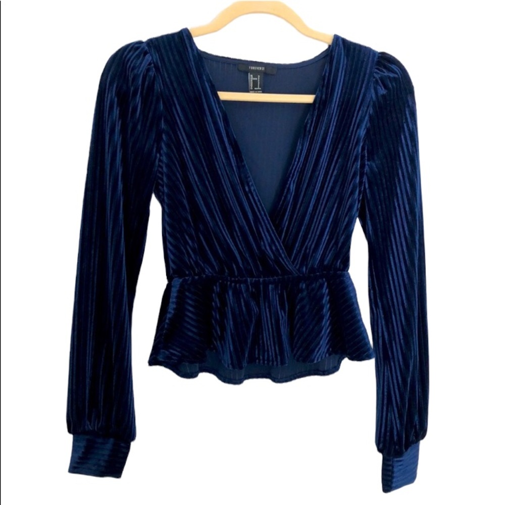 Forever 21 long sleeve v neck navy blouse Sz S